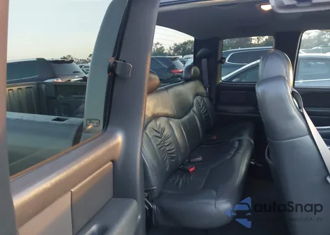 1999 Chevrolet Silverado 1500 Lt from USA, damaged, VIN 2GCEC19T0X1171183